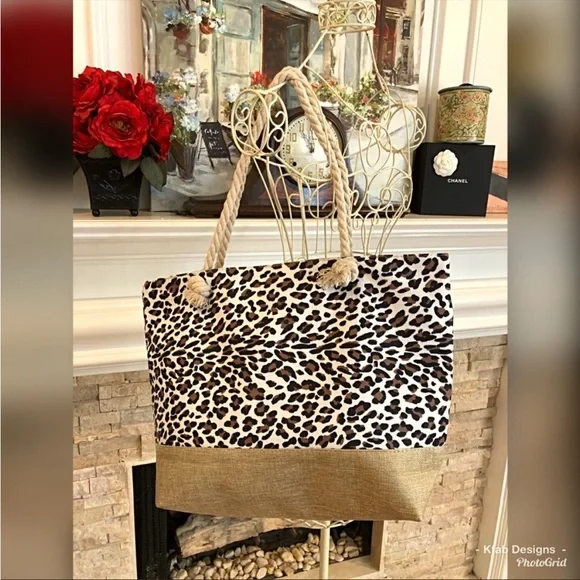 LAST 1! Large Animal Print Contrast Rope Strap Zip Closure Tote! - Picture 3 of 7